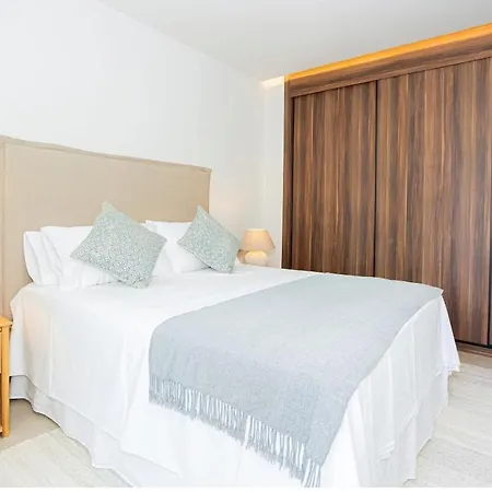 New Modern 3 Bedrooms With Ocean Views Apartment Marbella
