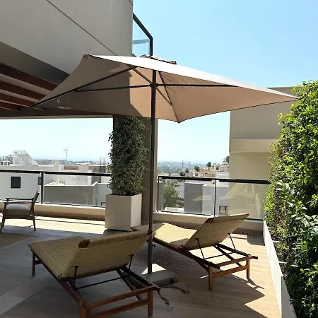 Apartment New Modern 3 Bedrooms With Ocean Views *